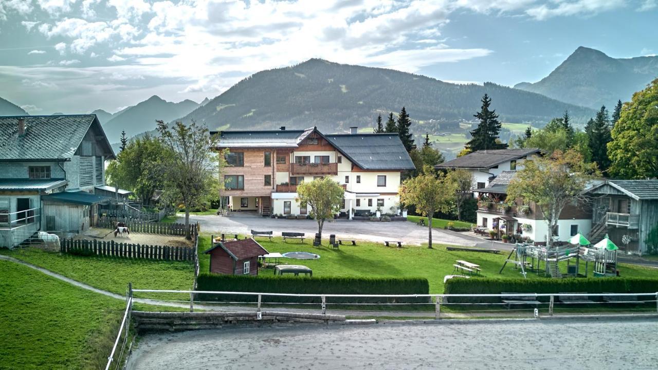 Pension Vorberghof- Bauernhofurlaub Ramsau am Dachstein Exterior foto